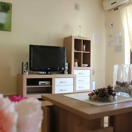 Mare, Pasman Apartment Tkon